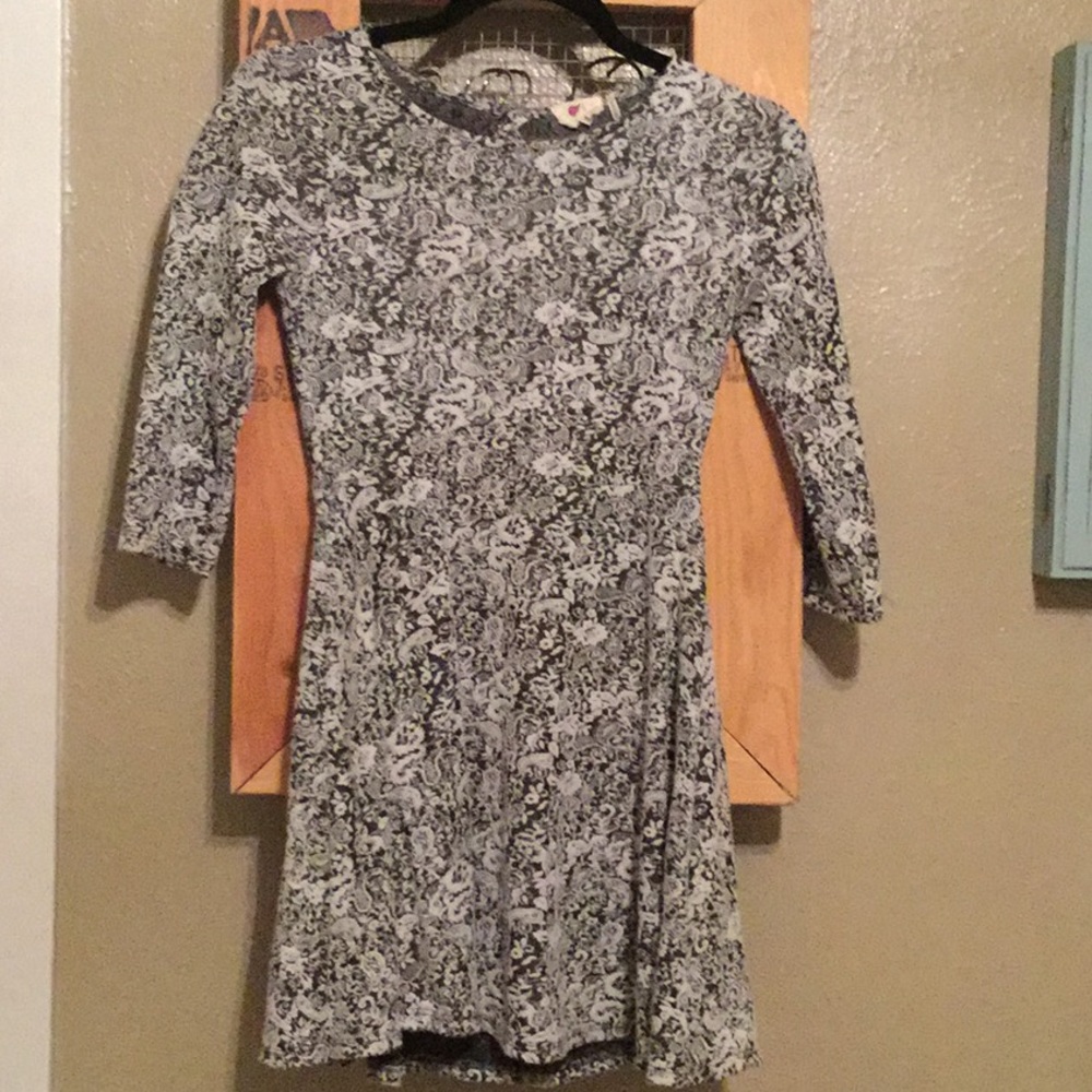 Black and White Dress #542